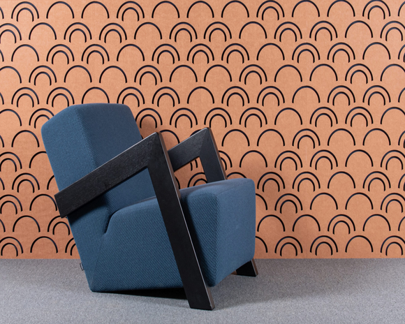 Brugte plastikflasker bliver til lækre akustik vægge