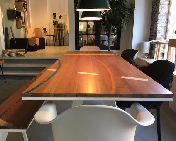 Zaanse Sportsbank - Møbler af gamle sportsgulve