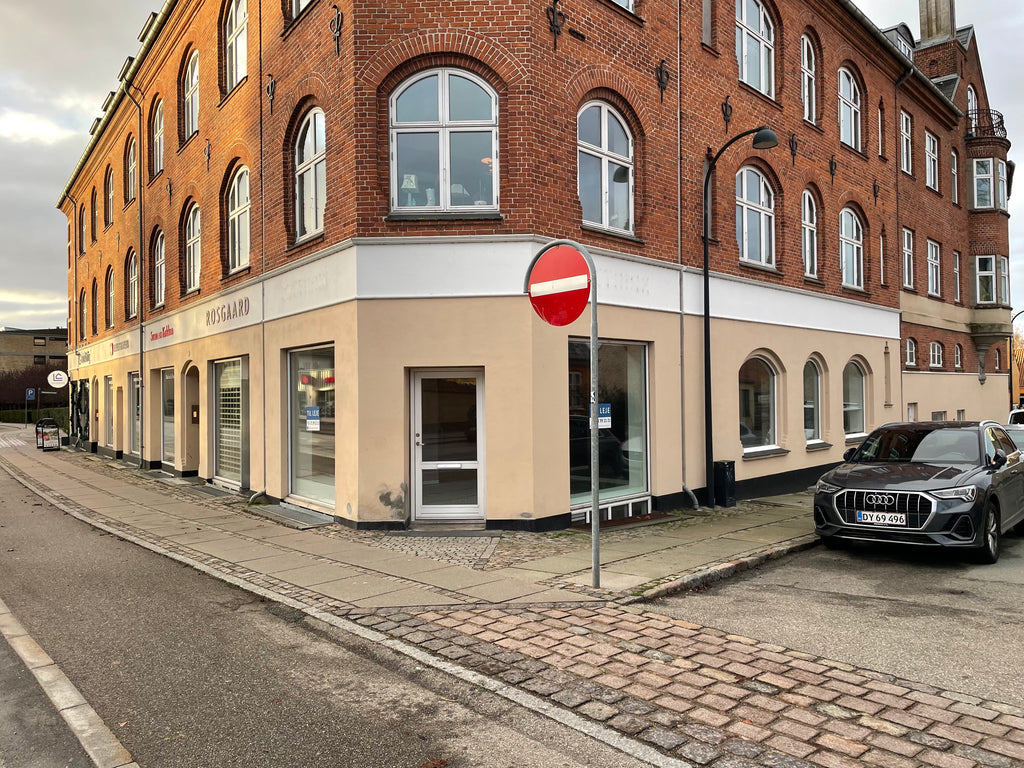 Gentænk og redesign butiksfacaden.