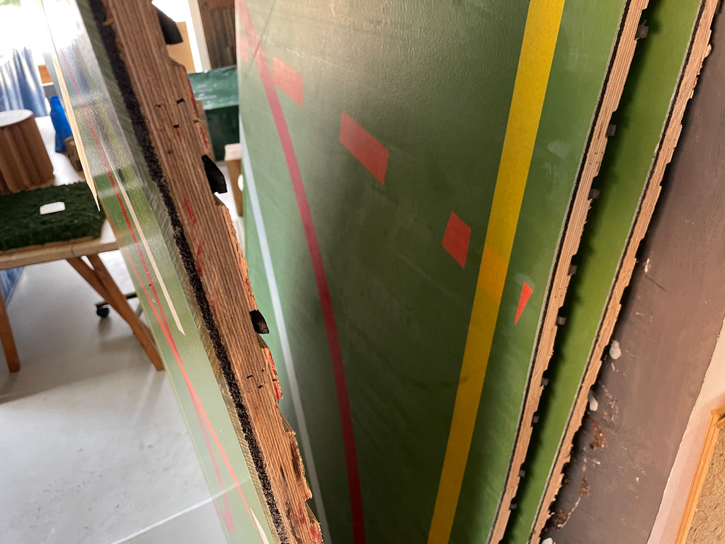 Sportsgulve / til bordplader ca 100x180 cm.