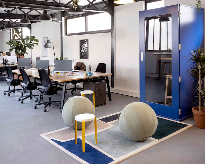 Telefonboks til kontoret. 34 farver. God pris. Model Meavo.