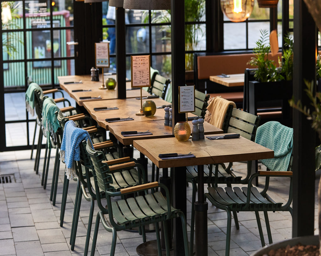 Møbler af Halifax kædens eget skrald (2rethink)