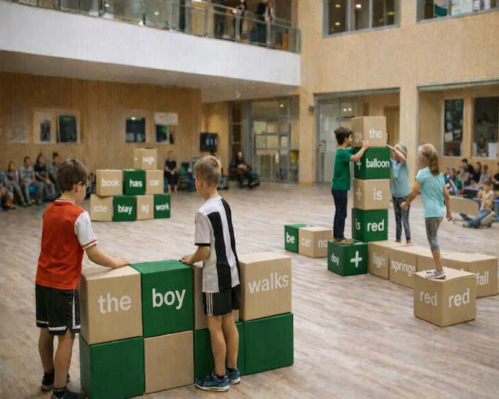 TIQ Skolemøbler - Engelsk (Sæt med 25 skumklodser)